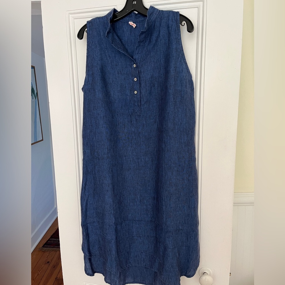 South Street Linen dress. Size M